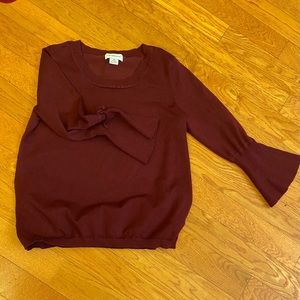 Medium bell sleeve burgundy sweater
